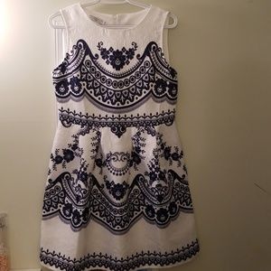 Vintage print and fit flare sleeveless dress
